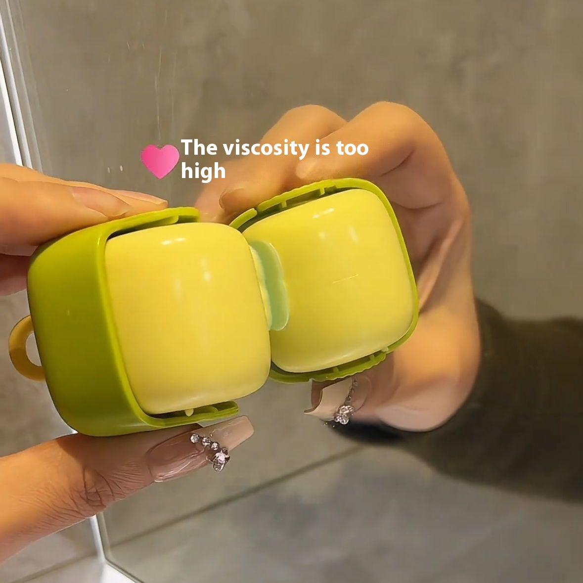 Portable Multi-Functional Lint Remover Roller – Gentle on Clothes, Compact & Reusable