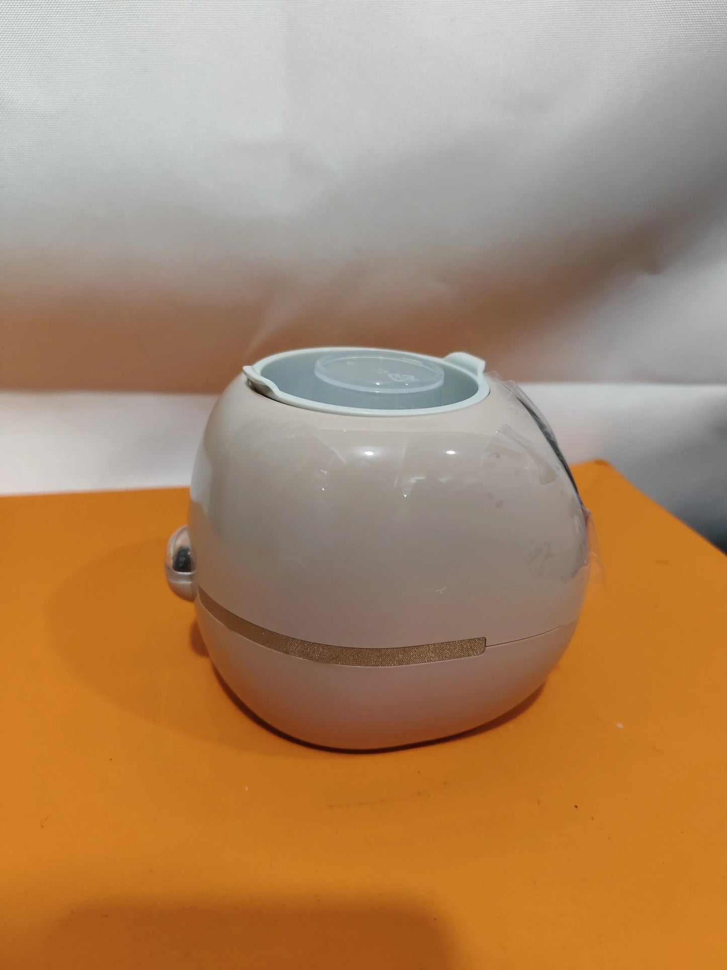 Smart Planter with AI Sensors – Fun, Easy Indoor Plant Care Ovelo