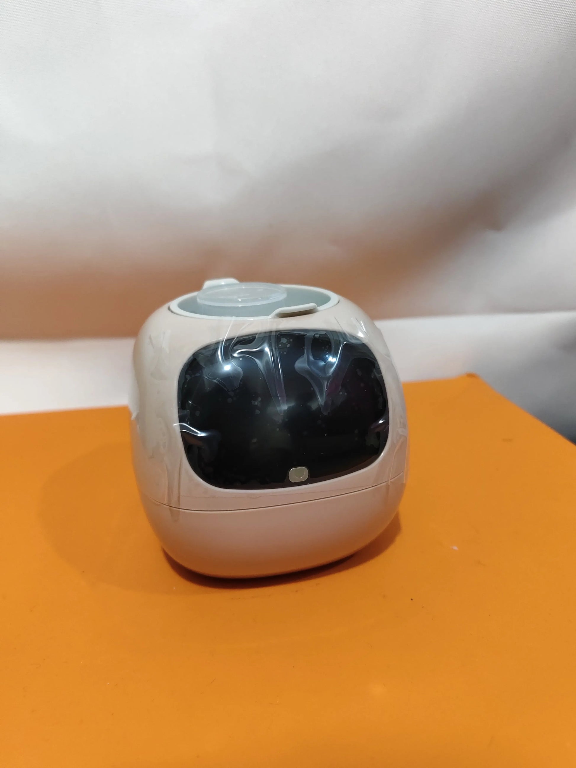 Smart Planter with AI Sensors – Fun, Easy Indoor Plant Care Ovelo