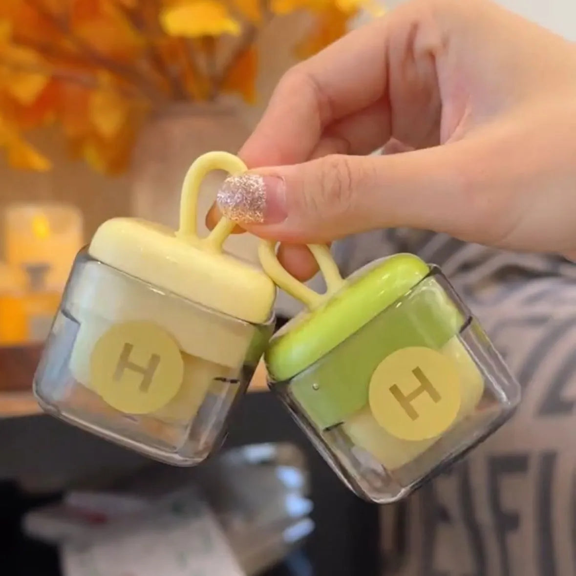 Portable Multi-Functional Lint Remover Roller – Gentle on Clothes, Compact & Reusable